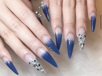 サムズネイル(SAM'S NAIL)の写真/超ロング派も歓迎◎スカルプならSAM'Sにお任せ☆指が長く映えて夏映え度UP♪￥9900～