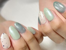 ミントグリーン×ドット