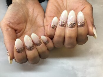 ラウト デコレーションアンドネイルサロン(Lauto Decoration&Nail Salon)/奥行きグラデネイル