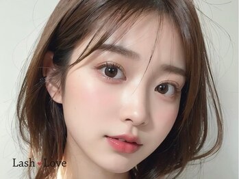 ラッシュラブ 梅田店(Lash love)の写真/【梅田駅すぐ】丁寧/高技術/スピ-ディ-な施術で満足度◎第一印象に大きく影響する"目元/眉毛"に妥協無し