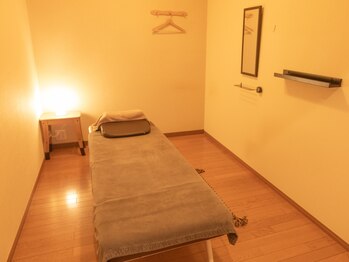 ここつ漢方薬店 二俣川院の写真/【新登場】ツボの専門家・鍼灸師によるドライヘッドスパ。PC・スマホ疲れを癒やし、質の高い休息を