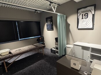 ミーズルーム(ME2ROOM)の写真/完全個室で周りを気にせず受けられる本町サロン