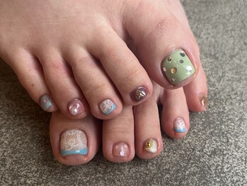 ユーヘン(uhem)の写真/夏到来☆フットジェル・巻き爪矯正は当店にお任せください。