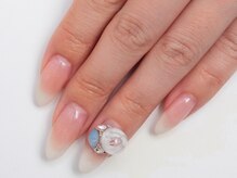 カリテスネイル(CharitEs Nail)の雰囲気（豊富なカラーとパーツで理想の美しい指先に♪）