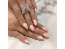 アンバー(Amber)/スキニーフレンチネイル♪