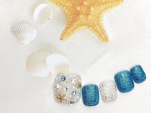 ネイルサロン&スクール ジーナ(GINA)/貝殻パーツ♪きらきらネイル