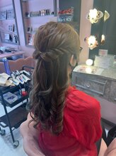 セブンティーン(Seventeen)/ハーフアップ