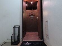 リスブラン 日本橋小伝馬町店/当店の入口です。