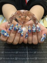 エスフィーネイルサロン ブリーユ(Esfy nailsalon Brille)/ブルー系ストーンキラキラネイル