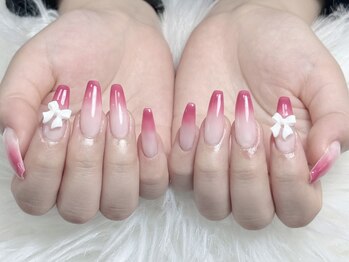 ジュリネイルスタジオ(Julli Nail Studio)/グラデーション、リボンネイル