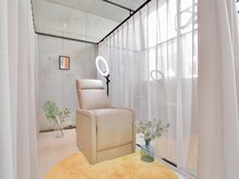 フリック 京都河原町店(FLICK)の雰囲気(リクライニングチェアで長時間の施術も楽ちんに♪)