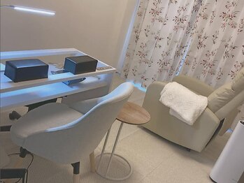 アンシャンテ(enchante)の写真/【お子様同伴◎】ドラマが観れるので気付いたら手元が可愛くドレスアップ!完全個室で周りも気にならない☆