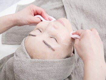 リセル 湘南(Re:cell)/やさしいパフで拭き取り