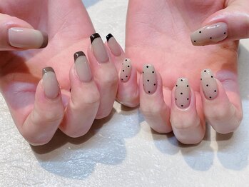 ティンバーネイルアンドアイラッシュ(Timber)/ブラウンネイル