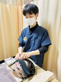 仁接骨院 じん鍼灸治療院 美容鍼、施術中