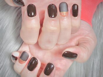 40代に人気♪変形ミラーフレンチ