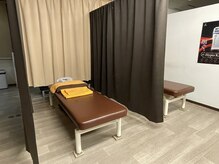 リラックスサロンふわり/カーテンで区切られた半個室空間