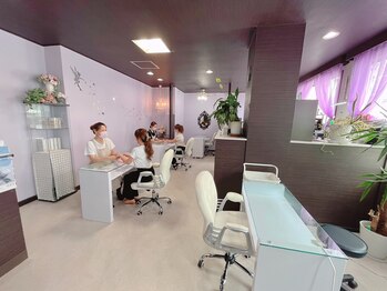 ラウレア　阪急伊丹駅前店(Laule’a)/