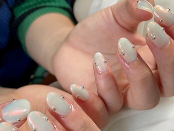 ホワイトミラーネイル