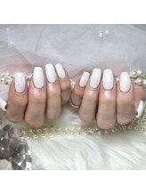 ティティラッシュ(Titiy.R)/光の加減で輝くフラッシュネイル