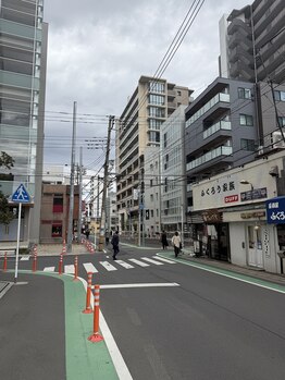 【ハーブピーリング/毛穴洗浄/小顔リフト】total beauty salon mayahime 大宮店/出たら左に曲がり、1分直進