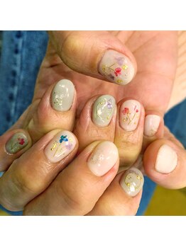 アイラッシュアンドネイル専門店 クラル(CURAR)/押し花風ネイル￥7980