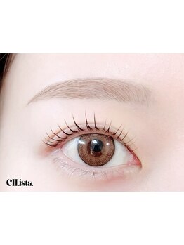 ナチュラル上品な目元にしたい