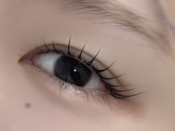 アイヨンマルゴ 神戸三宮駅前店(EYE405)/束感まつ毛パーマ