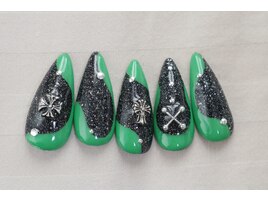 個性派ネイル