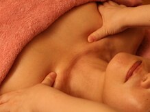 エニー(Any)/リラク/施術の様子