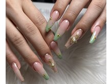 スカルプやチップでの長さだしも大人気！