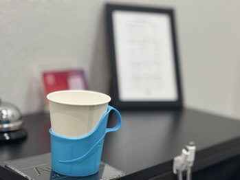 エーダブトーキョー 八王子店(Awww!Tokyo)/・・・パーマの置き時間中・・・