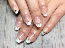 ラウト デコレーションアンドネイルサロン(Lauto Decoration&Nail Salon)/白ラメフレンチネイル
