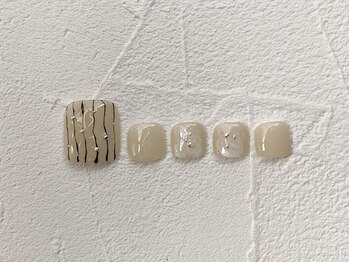 フットネイル　ニュアンス