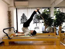 ライフ ピラティス スタジオ(LIFE Pilates Studio)/足を真っ直ぐにするワーク
