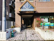 ビュース(Beauth)/サロンがあるマンションの入り口