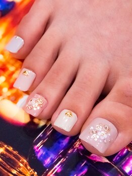 カラーズ 浜松店(colors)/フットデザイン自由¥7480