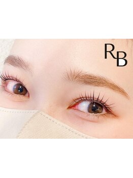 ナチュラル上品な目元にしたい