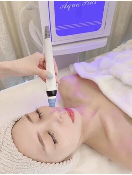 ブリリオプラス ナラ(Brillio plus NARA)の写真/《口コミ高評価★》美容液で毛穴の黒ずみ・皮脂汚れをごっそり洗浄◎ハイドラコース♪毛穴レス水光艶肌へ♪