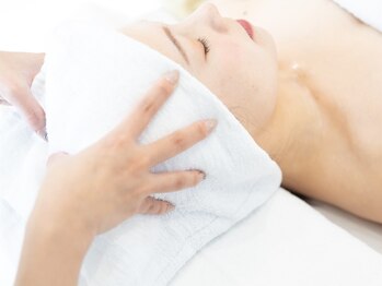 エステティックサロン ピアチェボーレ(Piacevole)/ヘッドマッサージ