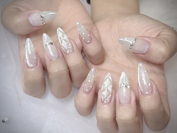 ブイピーネイル 新大久保(VP nail)の写真/実力派サロンの嬉しいお手頃価格メニュー♪【自爪ハンド】ワンカラーorラメグラデーション￥5800→￥4800