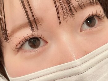 フィズ アイ ビューティ 豊川八幡店(fiz eye beauty)/マツエク｜フラットラッシュ