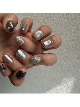 カーロ(at.caroz)/シルバーネイル