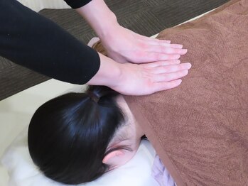 樋口接骨院の写真/【首肩コリ特化】ガチガチの首肩を深層から解放◎根本改善で驚きの軽さに♪