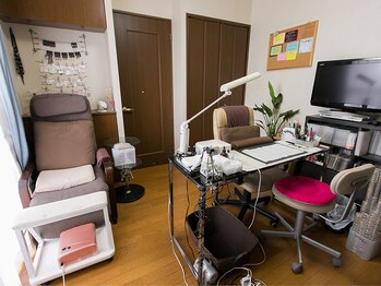 ネイルサロン ドリームズカムトゥルー(Dreams Come True)/内観1