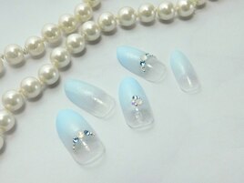 大人くすみブルーフレンチ