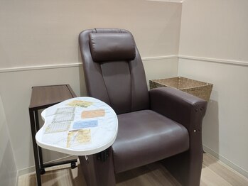 ネイルモア 金沢店(NAIL moA)/リクライニングチェア