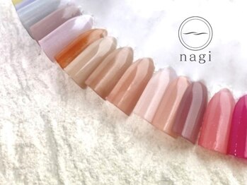 ナギ 川口店(nagi)の写真/しっかりケアが付いているマニキュアメニュー♪つやっと肌馴染みの良いカラーで品のある指先へ◎メンズOK！