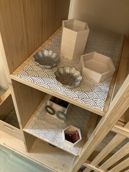 笑み屋/髪留めやアクセサリー置き場も♪