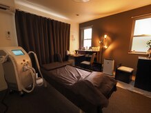 おざき鍼灸整骨院 美容鍼灸サロンOZAKI 西宮北口店/2Fの施術スペース♪